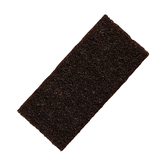 Das Kiehl Reinigungspad braun, sehr hart (12 x 25 cm, 1 Stück) von Johannes Kiehl KG, ein robustes Reinigungswerkzeug, ist rechteckig und auf weißem Hintergrund abgebildet.