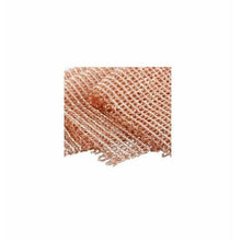 Μια κοντινή λήψη του εξαντλημένου προϊόντος: Arcora Kupfertuch Lose από την Arcora International GmbH δείχνει την πλέγματος υφή και την γυαλιστερή επιφάνεια σε λευκό φόντο.