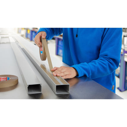 tesafix 4970 PVC-Folienklebeband, weiß – Anwendung