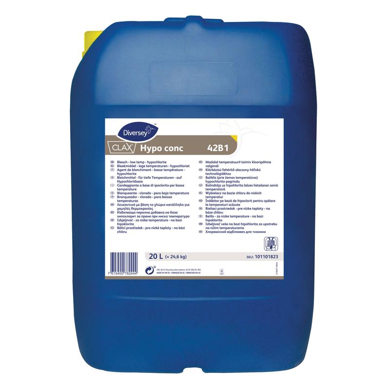 Ένα μπλε δοχείο 20 λίτρων Clax Hypo conc 42B1 από την Diversey Deutschland, ένα υγρό λευκαντικό με βάση το υποχλωριώδες νάτριο, με μια μεγάλη λευκή, πολυγλωσσική ετικέτα και ένα κίτρινο καπάκι. Ιδανικό για εμπορικά πλυντήρια.