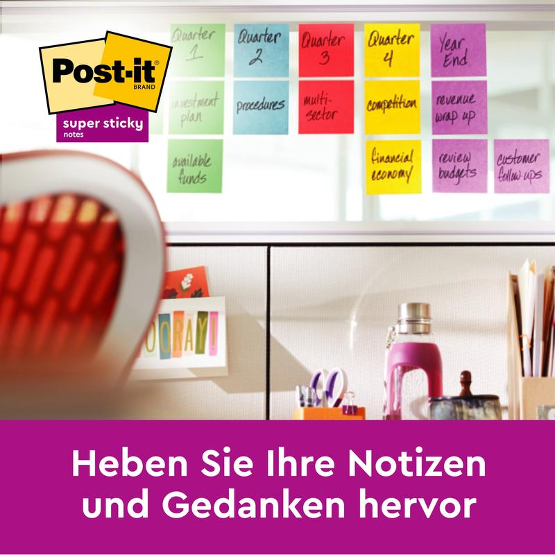 Μια ποικιλία από Post-it® Super Sticky Notes (76x76 mm, 90 φύλλα/μπλοκ, 16 μπλοκ, πολύχρωμα) της 3M Deutschland GmbH διακοσμεί μια γυάλινη επιφάνεια με επαγγελματικές ετικέτες. Πάνω αριστερά είναι το λογότυπο. Κάτω γράφει: "Αναδείξτε τις σημειώσεις και τις σκέψεις σας.