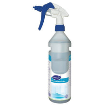 Η φιάλη ψεκασμού Room Care R3 Plus Pur-Eco της Diversey Deutschland GmbH & Co. OHG είναι μια πλαστική φιάλη ψεκασμού με μπλε-λευκό ακροφύσιο και εργονομικό σχεδιασμό καθώς και μερικώς ορατή ετικέτα πληροφοριών.