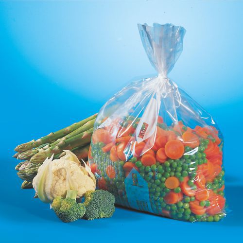 Μια διαφανής σακούλα κατάψυξης Starpak 24 (LLDPE, 10 l, 60 x 40 cm) περιέχει κατεψυγμένα ανάμεικτα λαχανικά - κυρίως καρότα και μπιζέλια - μπροστά από σπαράγγια, κουνουπίδι και μπρόκολο σε μπλε φόντο. Ιδανικό για την αποθήκευση τροφίμων.