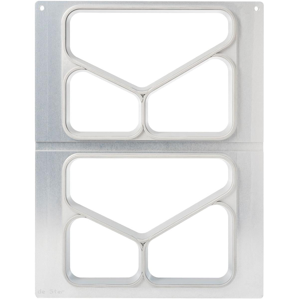 Η κασέτα DF15/25 για δίσκους CPET της Duni GmbH έχει δύο πανομοιότυπα ορθογώνια τμήματα με τρεις στρογγυλεμένες θήκες το καθένα, χωρητικότητας 525 ml και ασημένιας, λείας επιφάνειας - ιδανική για χρήση στη γαστρονομία και συμβατή με δίσκους CPET.