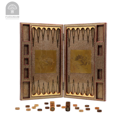 Eine Frau trägt von den Schultern bis zur Mitte des Oberschenkels die TENA Silhouette Plus White Inkontinenzpants von TENA – Essity Germany GmbH. Das Bild zeigt das TENA-Logo und den deutschen Text: „ECHTES UNTERWÄSCHEGEFÜHL, SICHERER SCHUTZ“ auf blauem Hintergrund.