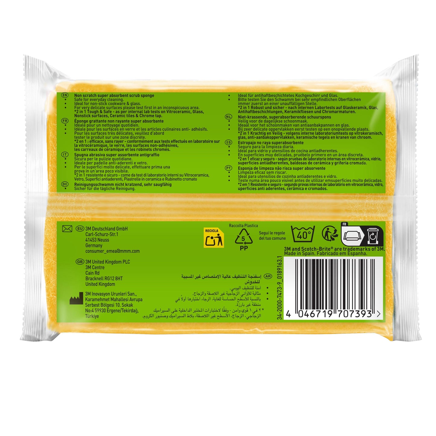 Abgebildet ist ein verpackter Scotch-Brite® Delicate nicht kratzender Naturfaser-Reinigungsschwamm (2 Stück, 3M Deutschland GmbH) von hinten mit grün/schwarzer Info, Anwendungshinweisen, Recycling-Symbolen, Barcode und mehrsprachigem Text - ideal für empfindliche Oberflächen.