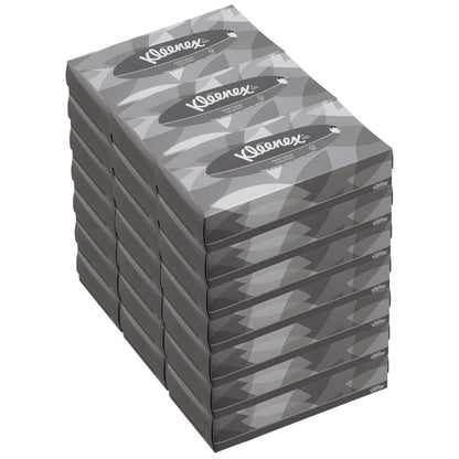 Μια στοίβα από δέκα καλλυντικά μαντηλάκια Kleenex® - Standard / Λευκό από την Kimberly-Clark GmbH, με γκρι, γεωμετρικό σχέδιο, ιδανικό για αφαίρεση μακιγιάζ και καθαρισμό προσώπου, με το λογότυπο Kleenex σε κάθε κουτί.