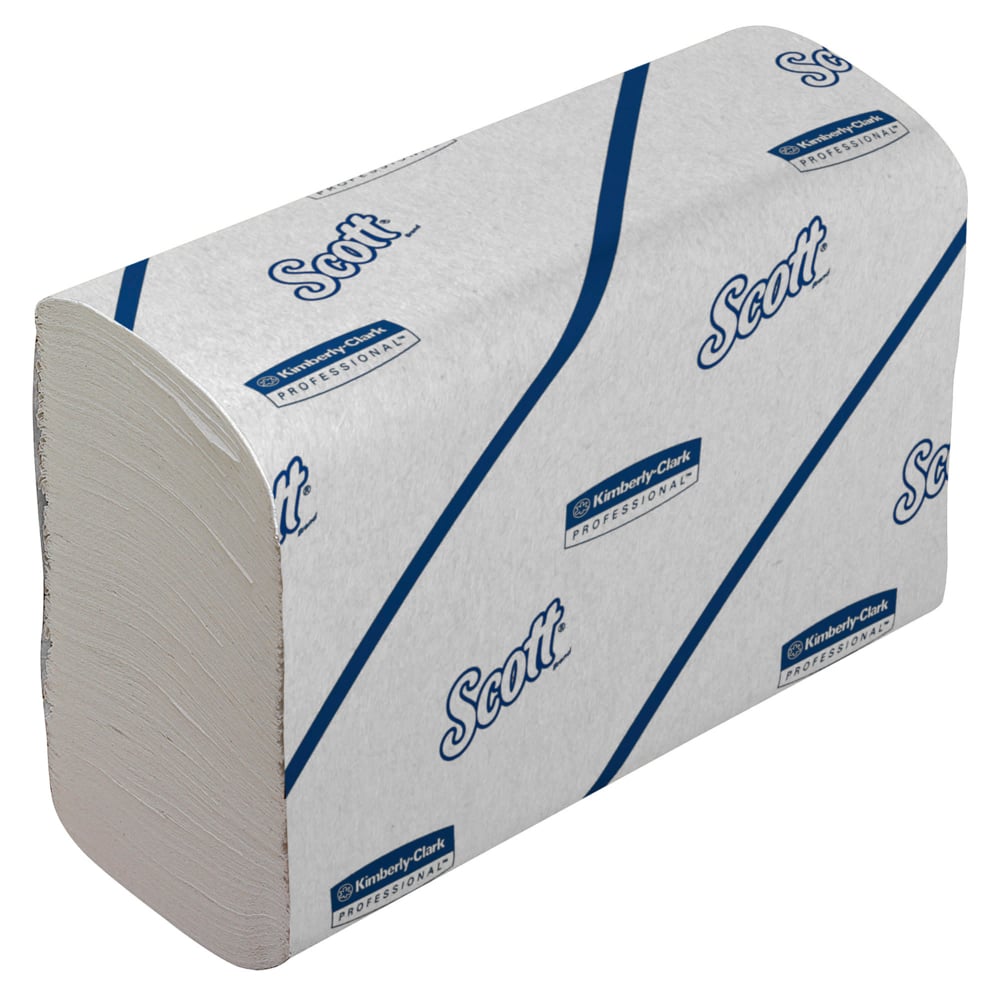 Μια στοίβα από Scott® πετσέτες χεριών - Narrow-Fold / Λευκό από την Kimberly-Clark GmbH, διπλωμένες σε ορθογώνιο σχήμα και συσκευασμένες σε επώνυμη συσκευασία με μπλε διαγώνιες γραμμές, ιδανικές για υγιεινό στέγνωμα χεριών.