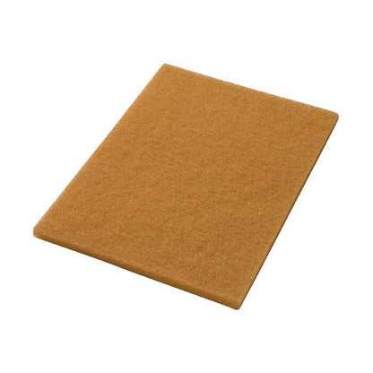 Τα πορτοκαλί pads αποκατάστασης Twister HT της Diversey Deutschland GmbH & Co. OHG είναι επίπεδα, ορθογώνια pads με δομημένη επιφάνεια, ιδανικά για την αφαίρεση επίμονων ρύπων από έντονα χρησιμοποιούμενες πέτρινες επιφάνειες. Εικονίζονται σε λευκό φόντο.