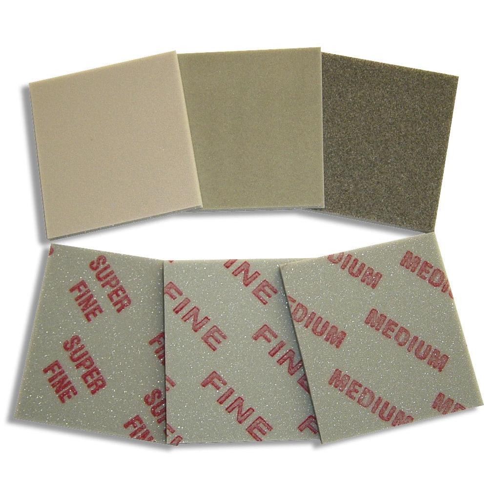 3M™ σφουγγάρι λείανσης Hand Fit, 90 mm x 100 mm x 5 mm, μεσαία | Συσκευασία (50 τεμάχια)