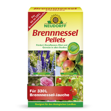 Τα Neudorff Shop Brennnessel Pellets είναι ένα αποτελεσματικό ενισχυτικό φυτών που παρέχει 330 L εκχύλισμα τσουκνίδας για την υποστήριξη της ανάπτυξης καλλωπιστικών φυτών, φρούτων και λαχανικών. Η συσκευασία δείχνει εικόνες από λουλούδια, φρούτα και λαχανικά.