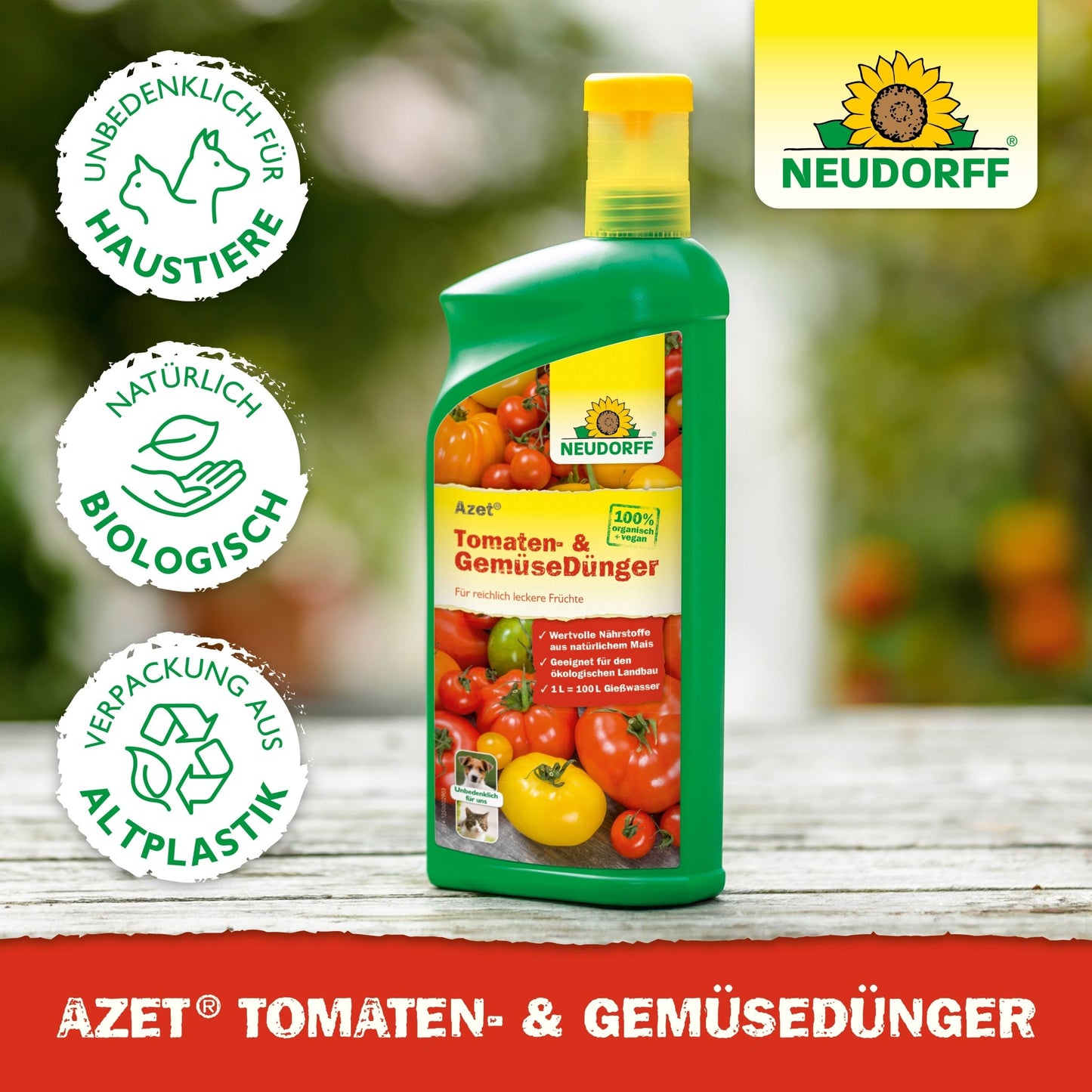 Ένα μπουκάλι Azet Tomaten- & Gemüsedünger flüssig από το Neudorff Shop βρίσκεται πάνω σε ένα ξύλινο τραπέζι με ντομάτες, πιπεριές και λαχανικά μπαλκονιού. Αριστερά υπάρχουν εικονίδια για ασφάλεια κατοικίδιων, βιολογική ποιότητα και βιοπλαστικό. Πάνω δεξιά το λογότυπο Neudorff.