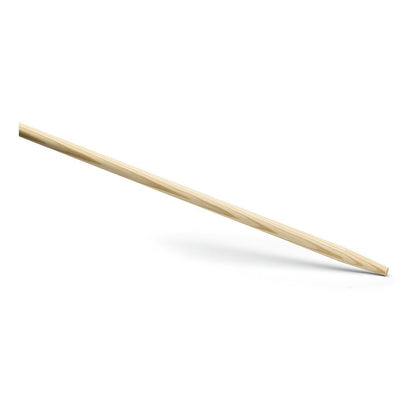 Μια λαβή εργαλείου Nölle Profi Brush 28x1.500 mm από την Nölle Profi Brush Bούρτσες & Τεχνική Πινέλων e.K. βρίσκεται σε μια λευκή επιφάνεια, διαγώνια από πάνω αριστερά προς κάτω δεξιά.