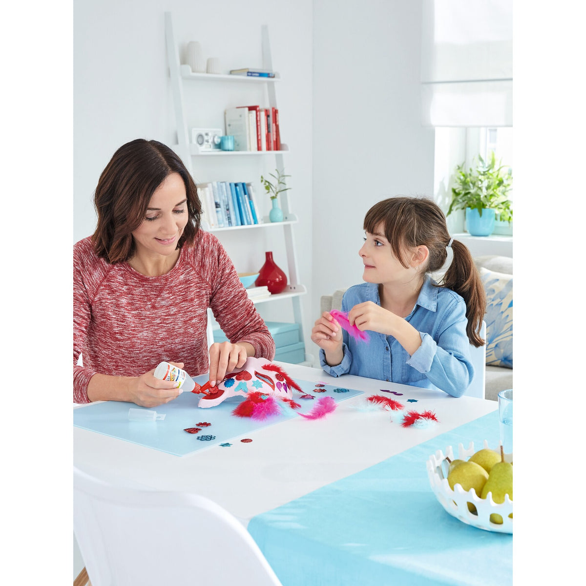 tesa 57007 Alleskleber, 1750g, transparent – Anwendung