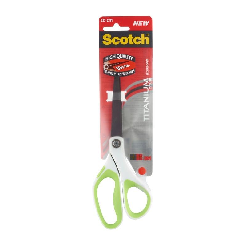 Ένα ζευγάρι ψαλίδια Scotch™ Titan, 20 cm, από την 3M Deutschland GmbH, σε λευκό και πράσινο, συσκευασμένο σε κόκκινη-γκρι κάρτα με την επιγραφή "NEW" και "HIGH QUALITY", με μερικώς ορατές λεπίδες επικαλυμμένες με τιτάνιο.