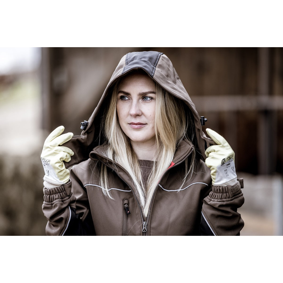 Αφαιρούμενη κουκούλα NITRAS, καφέ / μαύρο, πολυεστέρας OEKO-TEX: 94%; Ελαστάνη: 6% | Συσκευασία (1 τεμάχιο)