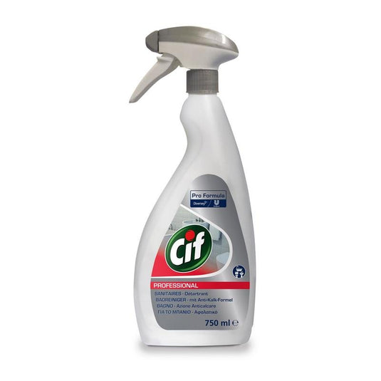 Ένα λευκό μπουκάλι ψεκασμού 750 ml με το καθαριστικό μπάνιου Cif Professional της Diversey Deutschland GmbH & Co. OHG, με γκρι ακροφύσιο και ετικέτα, με λειτουργία 2 σε 1 (καθαρισμός και αφαλάτωση) για αποτελεσματική δράση κατά των αλάτων και καθαρισμό του μπάνιου.