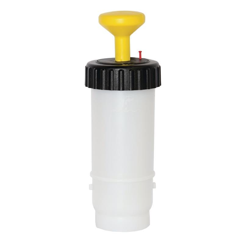 Το μπουκάλι TASKI VersaPlus 2.0 0,6 L κίτρινο από την Diversey Deutschland είναι ένα πλαστικό μπουκάλι πίεσης 600 ml με κίτρινη λαβή και μαύρο καπάκι, ιδανικό για αποτελεσματικό καθαρισμό και συμβατό με το TASKI VersaPlus 2.0. Η συσκευασία περιέχει 1 τεμάχιο.