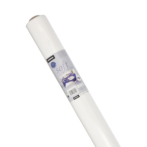 Auf weißem Untergrund ist eine diagonal platzierte Rolle Starpak Tischdecke, stoffähnlich, Vlies „Soft Selection“ abgebildet, mit einem Etikett mit Produktdetails, dem Markennamen Starpak und der Abbildung eines gemachten Bettes.