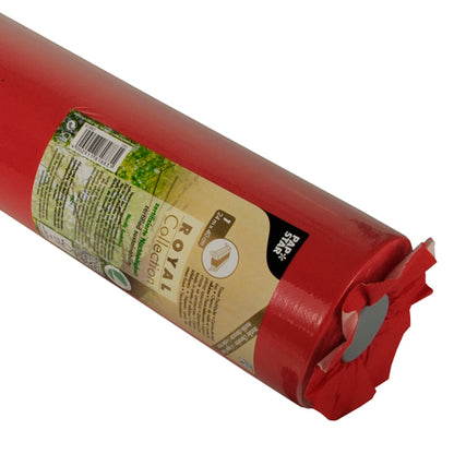 Μια κοντινή λήψη ενός τυλιγμένου PAPSTAR δρομέα τραπεζιού, Tissue «ROYAL Collection» 24 μ x 40 εκ από την PAPSTAR GmbH, συσκευασμένος σε διαφανή συσκευασία με καφέ-πράσινη ετικέτα με κείμενο και σύμβολα.