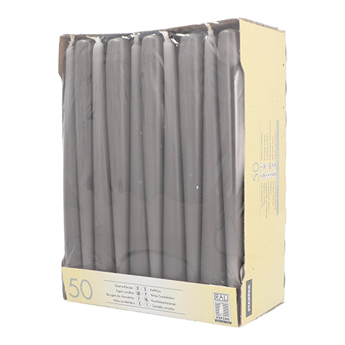 Σε ένα εν μέρει ορατό μπεζ κουτί με διαφανές παράθυρο βρίσκονται όρθια Starpak 50 Leuchterkerzen Ø 2,2 cm - 25 cm, λευκά κεριά, γνωστά για τη μεγάλη διάρκεια καύσης τους.