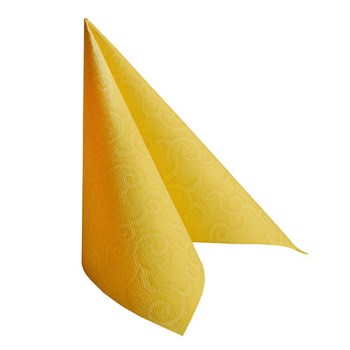 Μια μεμονωμένη PAPSTAR 50 χαρτοπετσέτες "ROYAL Collection" 1/4-πτυχή 40 x 40 εκ. κίτρινη της PAPSTAR GmbH είναι διπλωμένη σε όρθια μορφή τριγώνου σε λευκό φόντο και δείχνει το λεπτό της μοτίβο.