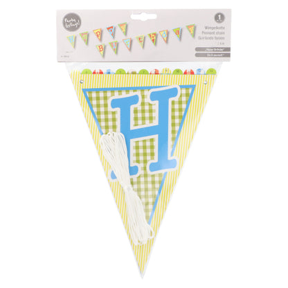 Die PAPSTAR Wimpelkette "Happy Birthday" (4 m, lackiertes Papier) von PAPSTAR GmbH ist ideal für die Geburtstagsdeko, mit bunten Wimpelflaggen und einem beispielhaften Geburtstagsbild auf dem oberen Etikett. Inklusive weißer Schnur.