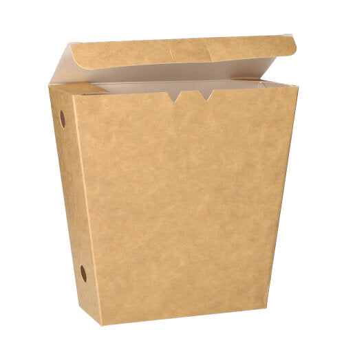 Μια PAPSTAR χοάνη τηγανιτών πατάτας "καθαρή" σε καφέ με καπάκι, από φιλικό προς το περιβάλλον χαρτόνι, μερικώς ανοιγμένη και από μπροστά σε λευκό φόντο. Συσκευασία με 50 τεμάχια από την PAPSTAR GmbH.