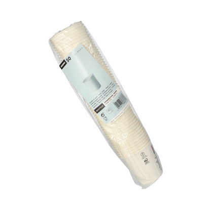 Μια συρρικνωμένη μεμβράνη με 50 λευκά ποτήρια Starpak για κρύα ποτά από χαρτόνι (0,1 λ, Ø 6,25 εκ., 6,3 εκ.), ετικετοποιημένη με λεπτομέρειες προϊόντος - ιδανική για πάρτι και εκδηλώσεις σε απλό λευκό φόντο.