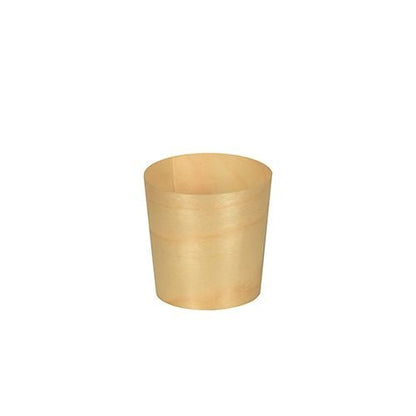 Τα PAPSTAR ξύλινα μπολ Fingerfood "pure", στρογγυλά, Ø 4,5 cm (12 κομμάτια) της PAPSTAR GmbH είναι μικρά, στρογγυλά ξύλινα μπολ που είναι ιδανικά για το σερβίρισμα fingerfood και αναβαθμίζουν φιλικά προς το περιβάλλον κάθε στρωμένο τραπέζι. Απεικονίζονται σε ένα απλό λευκό φόντο.