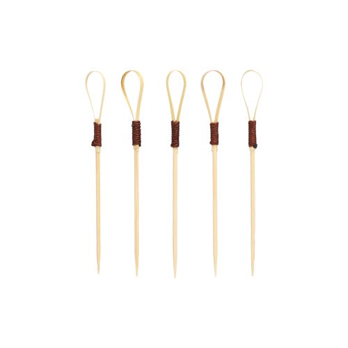 Σαράντα PAPSTAR Fingerfood Picker 10 cm "Loop" Cocktail Picks της PAPSTAR GmbH, ιδανικά για σνακ και fingerfood, χαρακτηρίζονται από μοναδικό σχεδιασμό Loop με τμήματα τυλιγμένα σε σκούρο καφέ, τα οποία είναι τοποθετημένα όρθια μπροστά από ένα απλό λευκό φόντο.