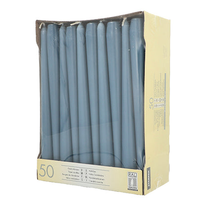 Ένα μπεζ κουτί Starpak περιέχει 50 λευκά Leuchterkerzen (Ø 2,2 cm - 25 cm) με μεγάλη διάρκεια καύσης. Τα κεριά είναι τοποθετημένα όρθια σε δύο σειρές και είναι ορατά μέσω ενός καθαρού παραθύρου στο μπροστινό μέρος της συσκευασίας.