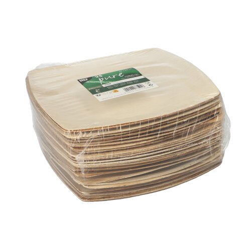 Ένας σωρός PAPSTAR 25 πιάτων από φύλλο φοίνικα "pure" φυσικό "QUADRATO" της PAPSTAR GmbH είναι συσκευασμένος σε διάφανο περιτύλιγμα με πράσινη-λευκή ετικέτα και προσφέρει φιλικό προς το περιβάλλον πιάτο μιας χρήσης για βιώσιμη κατανάλωση.