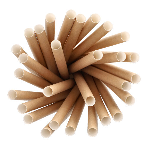 Eine Draufsicht auf PAPSTAR 200 Bubble Tea Halme Papier „pure“ (Ø12mm, 20cm, braun) der PAPSTAR GmbH, kreisförmig angeordnet auf weißem Untergrund.