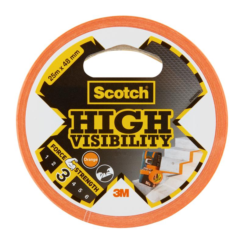 Μια συσκευασία ταινίας Scotch® High Visibility, πορτοκαλί, 25 m x 48 mm (6 ΤΕΜ./ΣΥΣΚΕΥΑΣΙΑ) της 3M Deutschland GmbH δείχνει την ταινία σε χρήση σε μια σκάλα, με το FORCE STRENGTH 3 και το λογότυπο της 3M εμφανώς στη συσκευασία.