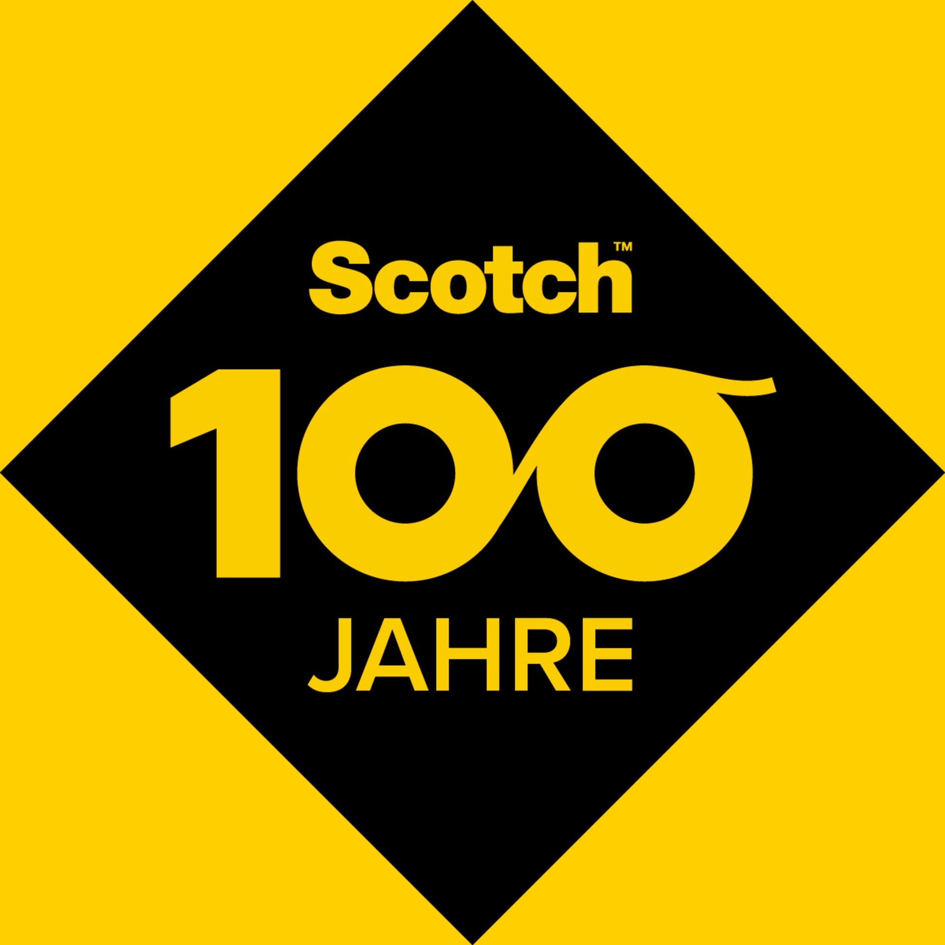 Eine schwarze Raute mit fettgedrucktem gelben Schriftzug "Scotch 100 Jahre" unter Verwendung eines Unendlichkeitssymbols für "00" markiert 100 Jahre Scotch® Crystal Klebeband (19 mm x 12 m, 2 Rollen auf Abrollern + 3,2 m GRATIS) der 3M Deutschland GmbH auf gelbem Hintergrund.