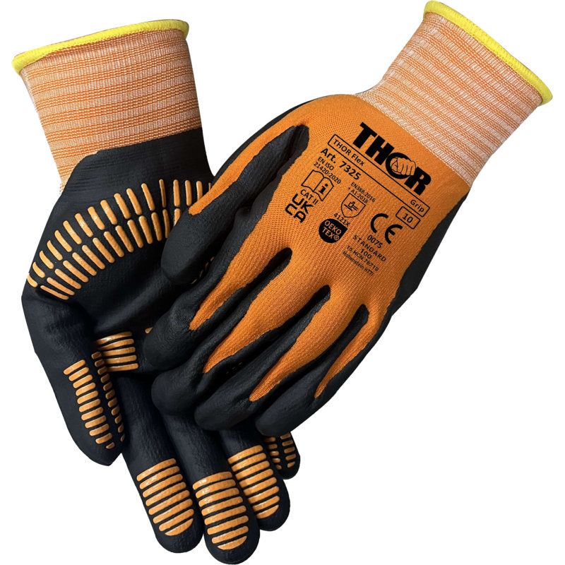 Ein Paar orange-schwarze Abena Re-Seller GmbH Thor Flex Multigrip Arbeitshandschuhe mit gelben Stulpen, mit schwarzen Griffmustern auf den Handflächen und Fingern und Sicherheitsinformationen auf der Rückseite eines Handschuhs.
