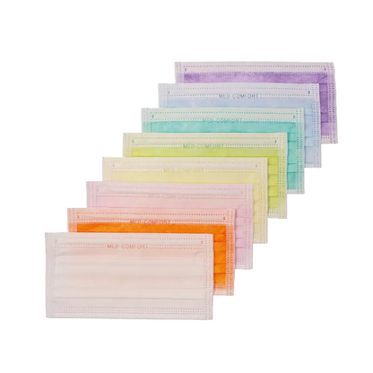 Ένα τακτοποιημένο σετ με οκτώ μάσκες AMPri MED-COMFORT OP zum Binden Typ IIR της AMPri Handelsgesellschaft mbH σε διάφορα χρώματα, όπως λευκό, ροζ, πορτοκαλί, κίτρινο, πράσινο, μπλε, μοβ και γαλάζιο. Κάθε μάσκα είναι λεπτομερώς διάτρητη και έχει την επιγραφή «MED COMFORT» τυπωμένη οριζόντια στην επιφάνεια. Ιδανική για προστασία στόματος και μύτης.

