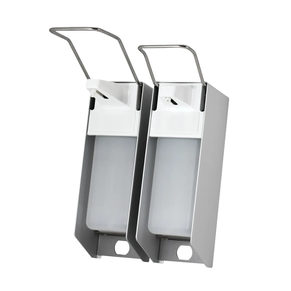 Εκτίθενται δύο επιτοίχιοι διανομείς AMPri για 500 ml απολυμαντικού και σαπουνιού, με περίβλημα από ανοξείδωτο ατσάλι και λευκό πλαστικό διανομέα. Κάθε ένας είναι εξοπλισμένος με έναν μακρύ μοχλό για υγιεινή λήψη. Είναι τοποθετημένοι δίπλα-δίπλα μπροστά από ένα απλό λευκό φόντο.