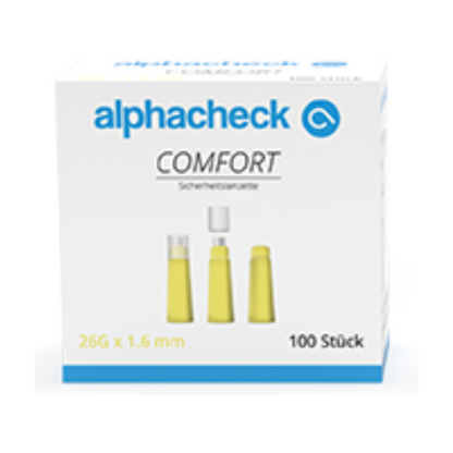 Ένα λευκό κουτί με την επιγραφή «Alphacheck comfort Sicherheitslanzetten» της Berger Med GmbH περιέχει 100 τεμάχια 26G x 1,6 mm ασφαλείας λογχών. Στην μπροστινή πλευρά του κουτιού απεικονίζονται κίτρινες λογχές που παρουσιάζονται σε τρία διαφορετικά στάδια - με τοποθετημένο, εν μέρει αφαιρεμένο και πλήρως αφαιρεμένο καπάκι, που εξασφαλίζουν ανώδυνη λήψη αίματος μέσω ταχείας διάτρησης (ανώδυνη λήψη αίματος μέσω ταχείας διάτρησης).