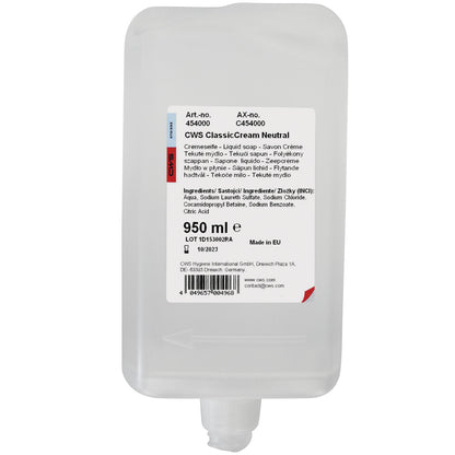 Η κρέμα σαπουνιού CWS 950 ml από την CWS είναι μια σακούλα αναπλήρωσης με στόμιο στο κάτω μέρος. Η ετικέτα στο μπροστινό μέρος παρέχει πληροφορίες προϊόντος, οδηγίες και συστατικά σε διάφορες γλώσσες για μια ευχάριστη αίσθηση στο δέρμα.