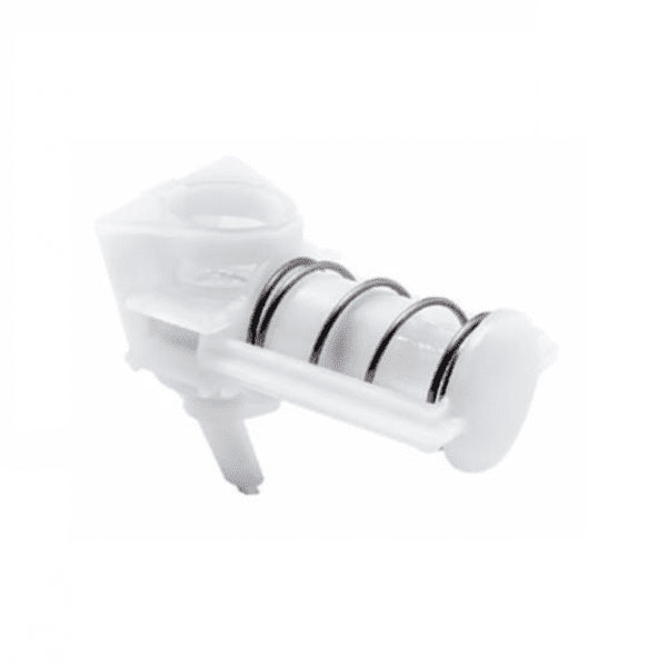 Μια λευκή βαλβίδα με ελατήριο από πλαστικό και μέταλλο με δύο O-δακτυλίους, ένα ανταλλακτικό για την αντλία υγρού 1ml για μαζικούς διανομείς (Diversey Deutschland GmbH & Co. OHG), στάνταρ στους διανομείς Soft Care Bulk, απεικονισμένη σε ένα απλό λευκό φόντο.