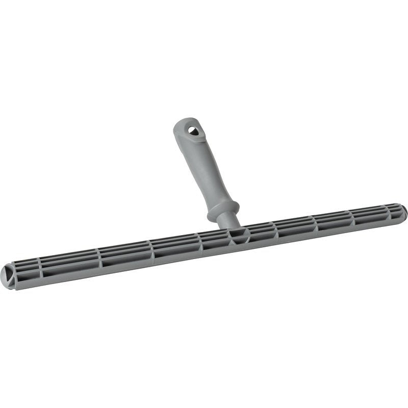 Το Haug Bürsten KG T-TRÄGERTEIL, ΠΛΑΣΤΙΚΟ, 450MM ΓΙΑ ΚΑΛΥΜΜΑΤΑ ΠΛΥΣΗΣ είναι μια γκρι πλαστική λαβή καθαριστήρα παραθύρων με δομή πλέγματος και εργονομική λαβή, ιδανική για καλύμματα πλύσης 450mm, απεικονίζεται σε λευκό φόντο.