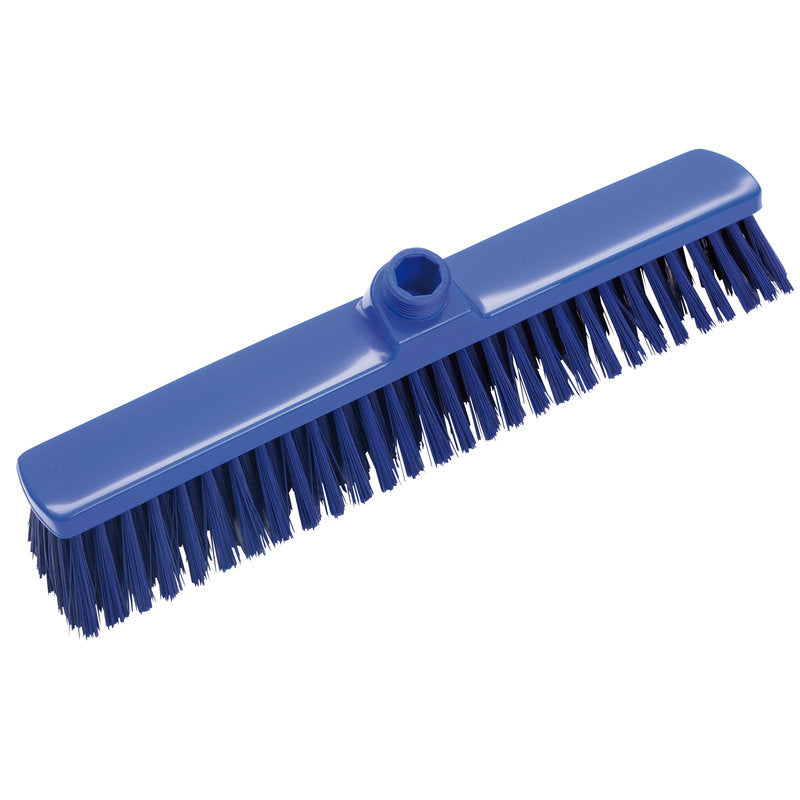 Η ΣΚΟΥΠΑ ΜΕΓΑΛΟΥ ΧΩΡΟΥ 400x60x50mm από την Haug Bürsten KG είναι μια μπλε κεφαλή σκούπας με σκληρές τρίχες και κεντρικό στόμιο, ιδανική για τον καθαρισμό μεγάλων επιφανειών. Η ορθογώνια σκούπα απεικονίζεται σε λευκό φόντο.