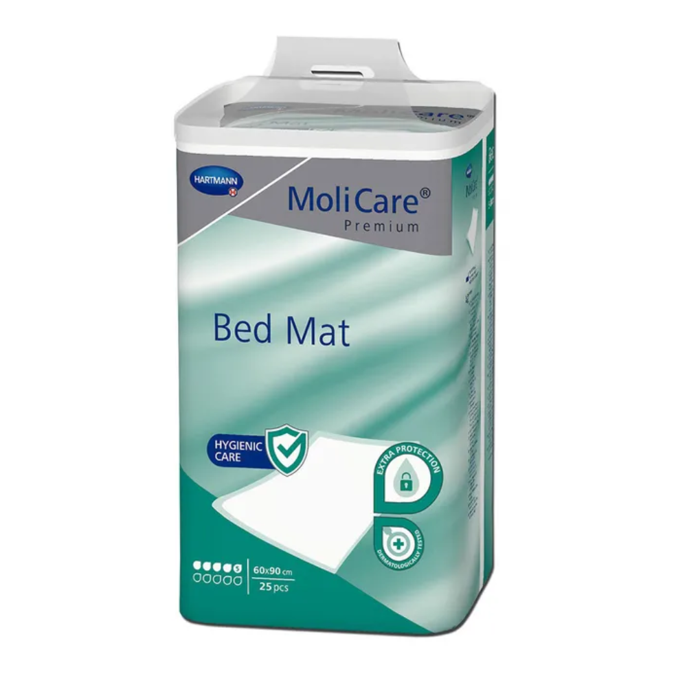 Μια συσκευασία MoliCare® Premium Bed Mat Υπόστρωμα προστασίας κρεβατιού 5 σταγόνες της Paul Hartmann AG, που αντιπροσωπεύει την υγιεινή φροντίδα και την προστασία κρεβατιού και περιέχει 25 τεμάχια. Η συσκευασία είναι κυρίως πράσινη και λευκή και έχει μια λαβή στην κορυφή.