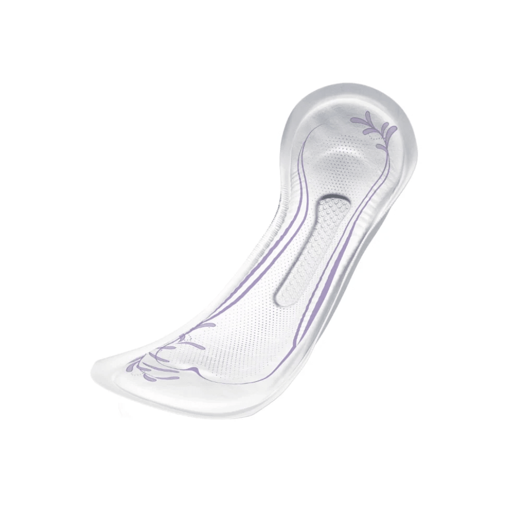 Μια διαφανής, περιγεγραμμένη σόλα TENA Lady Discreet Maxi με μοβ διακοσμητικά στοιχεία προσφέρει στήριξη και άνεση. Έχει αναπτυχθεί από την Essity Germany GmbH ειδικά για άνετη εφαρμογή στα παπούτσια και υποστηρίζει όλους όσους αναζητούν διακριτικές λύσεις για προβλήματα όπως η αδυναμία της ουροδόχου κύστης, χωρίς να χρειάζεται να θυσιάζουν το στυλ.