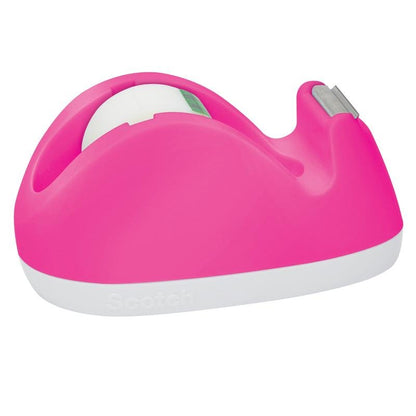 Ο διανομέας κολλητικής ταινίας Scotch™ Hasen C29 της 3M Deutschland GmbH σε ροζ χρώμα κρατά έναν ρολό αόρατης κολλητικής ταινίας Scotch® Magic™ (19 mm × 8,89 m) και διαθέτει μεταλλική κοπή καθώς και εργονομικό κυρτό σχεδιασμό για εύκολη χρήση.