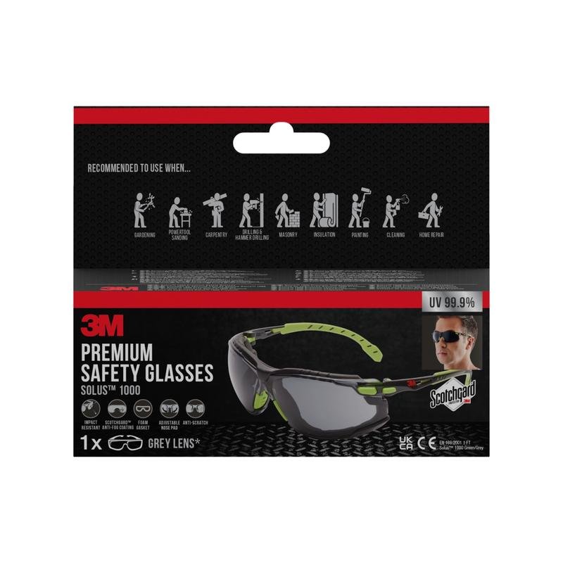 Ένα πακέτο γυαλιών προστασίας 3M™ Solus™ 1000 από την 3M Deutschland GmbH σε πράσινο/μαύρο με γκρι γυαλί, προσφέρει προστασία UV 99,9% και επίστρωση κατά της ομίχλης Scotchgard™, με αποσπώμενη σφράγιση αφρού για αυξημένη άνεση.