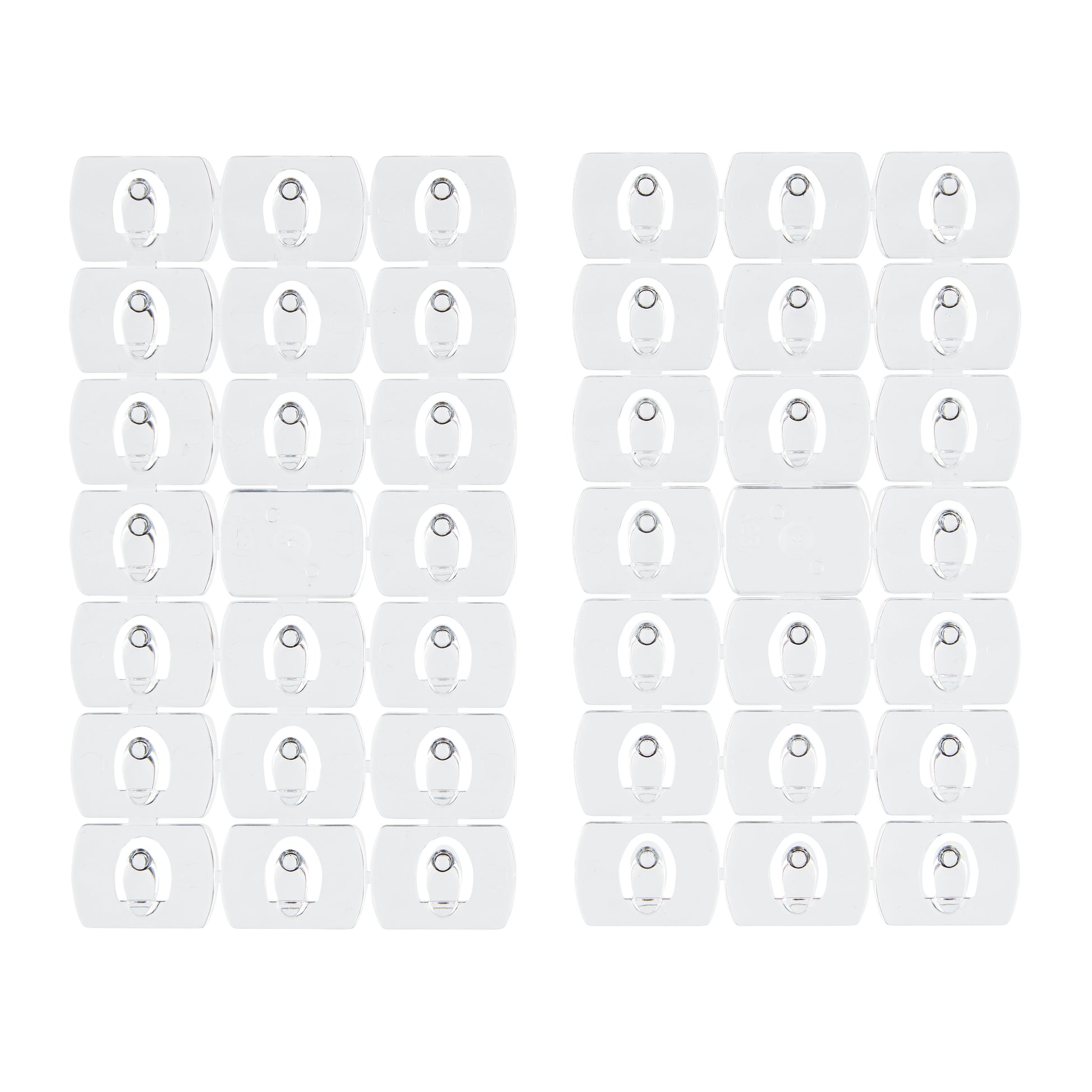 Zwei Packungen mit 24 Command™ Dekorations-Clips, transparent mit transparenten Streifen, von 3M Deutschland GmbH, dargestellt in einem Gittermuster auf weißem Hintergrund.